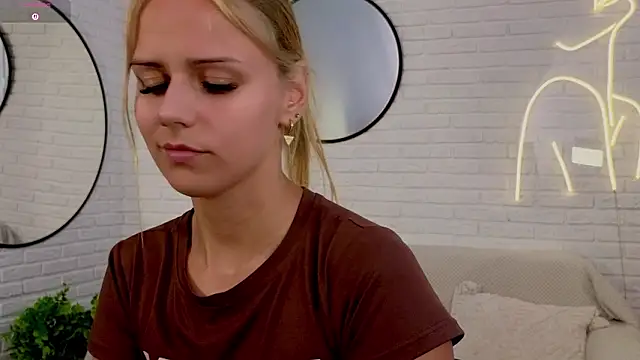 Wendy D0ll online show from March 29, 3:24 pm