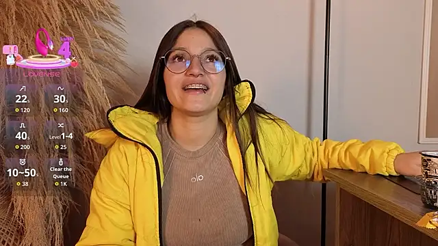 Snapshot of Elecktra_sweet chatting on February 23, 7:36 pm Elecktra sweet online show from February 23, 7:36 pm