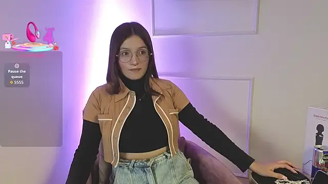 Snapshot of Elecktra_sweet chatting on December 5, 7:55 pm Elecktra sweet online show from December 5, 7:55 pm