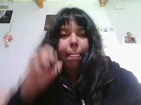 Snapshot of scarletttlove chatting on June 26, 1:33 am scarletttlove online show from June 26, 1:33 am
