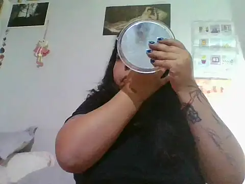 Snapshot of scarletttlove chatting on June 13, 1:03 am scarletttlove online show from June 13, 1:03 am