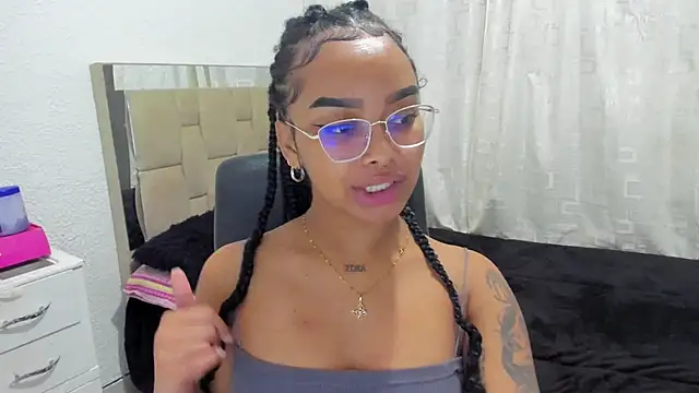 gretell evans online show from December 3, 3:15 am