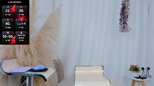 Helena-Fits online show from November 20, 8:42 pm