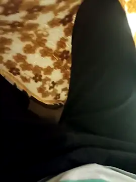 Snapshot of bangaloresexyguy chatting on March 3, 5:14 am bangaloresexyguy online show from March 3, 5:14 am