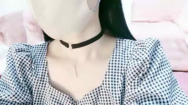 aaanyan online show from April 10, 11:06 am