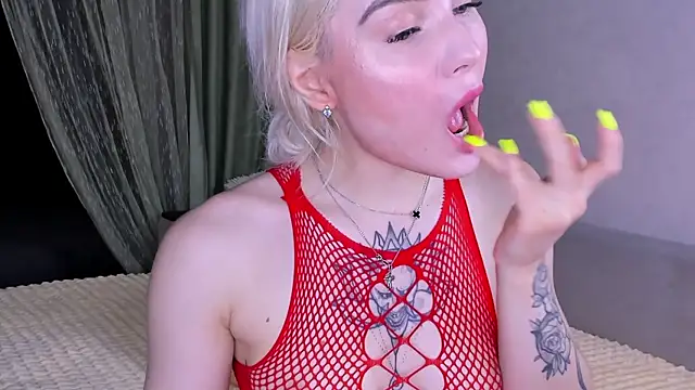 Sweeet Barbie online show from July 16, 4:15 pm