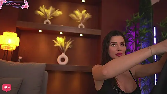 JustinneJade online show from March 3, 12:28 pm