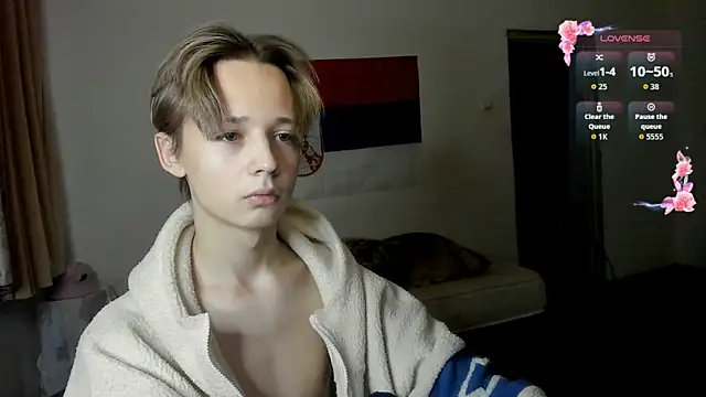 Snapshot of Vampirella_GS chatting on October 30, 12:20 am Vampirella GS online show from October 30, 12:20 am