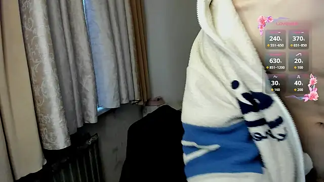 Snapshot of Vampirella_GS chatting on November 11, 1:50 pm Vampirella GS online show from November 11, 1:50 pm