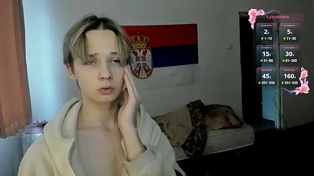 Snapshot of Vampirella_GS chatting on November 1, 8:19 am Vampirella GS online show from November 1, 8:19 am