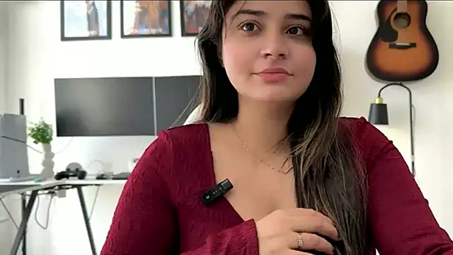 demieliss online show from May 24, 9:31 am