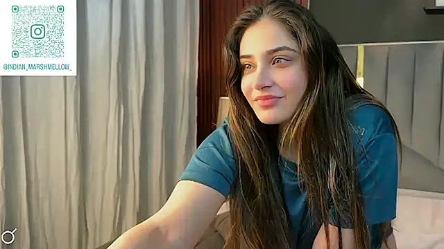 demieliss online show from October 30, 7:00 pm