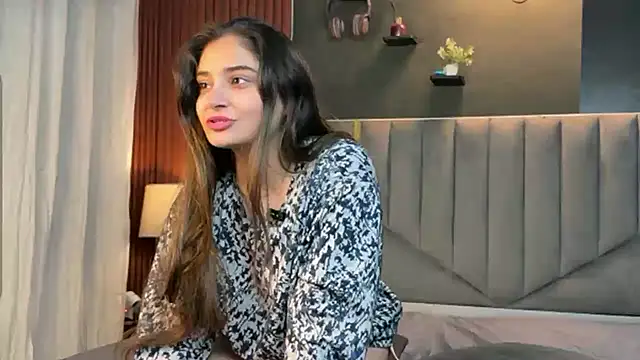 demieliss online show from December 20, 5:38 pm