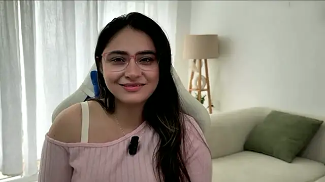 demieliss online show from June 21, 6:52 am