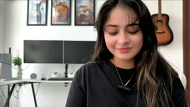 demieliss online show from May 17, 8:47 am