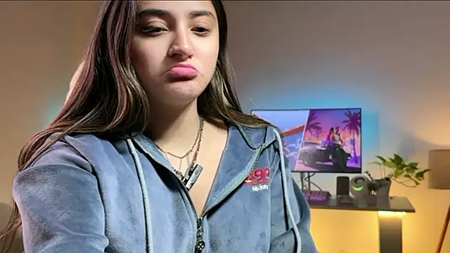 demieliss online show from January 11, 6:37 pm