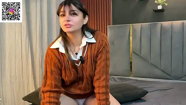 demieliss online show from December 1, 6:20 pm