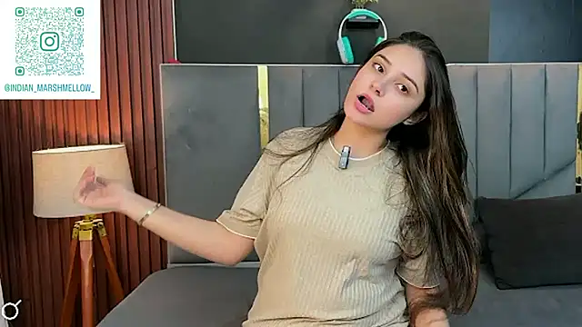 demieliss online show from October 8, 5:46 pm