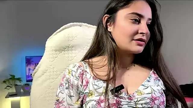 demieliss online show from February 10, 6:56 am