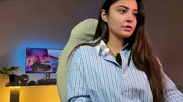 demieliss online show from January 13, 6:45 pm