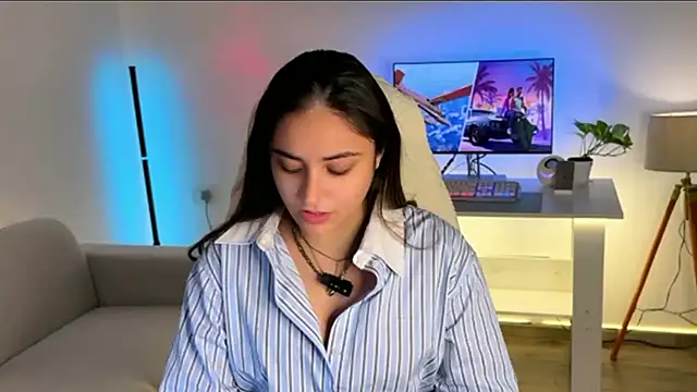 demieliss online show from January 10, 5:08 pm