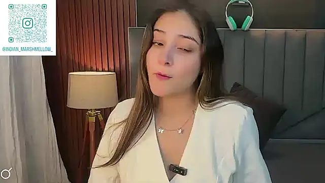 demieliss online show from October 22, 5:12 pm