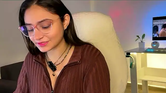 demieliss online show from January 9, 6:37 pm