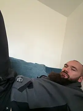 Banana Boy online show from November 7, 1:15 pm