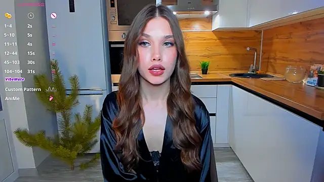  Eva Lee online show from December 19, 5:08 pm