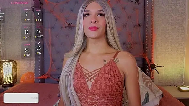 Shantal Joness online show from October 19, 8:11 pm