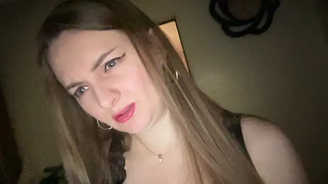 Snapshot of Viola_sweet chatting on July 18, 8:28 pm Viola sweet online show from July 18, 8:28 pm
