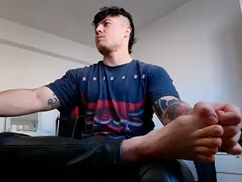 Snapshot of juandking chatting on December 17, 11:06 am juandking online show from December 17, 11:06 am