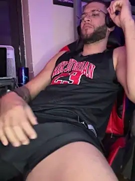 Snapshot of Joker19196 chatting on November 3, 12:49 am Joker19196 online show from November 3, 12:49 am