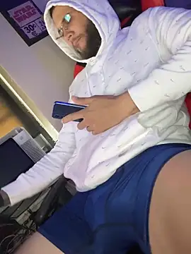 Snapshot of Joker19196 chatting on October 19, 4:32 pm Joker19196 online show from October 19, 4:32 pm