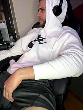 Snapshot of Joker19196 chatting on November 27, 3:29 am Joker19196 online show from November 27, 3:29 am