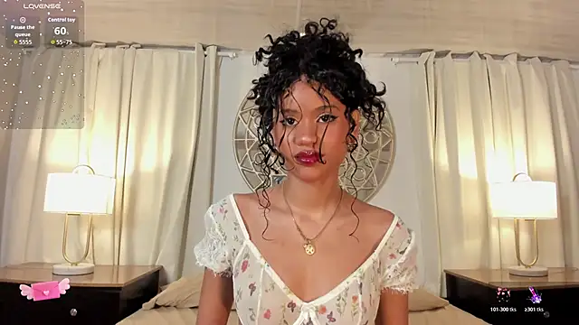 Snapshot of Aprillbrunette chatting on January 11, 2:18 am Aprillbrunette online show from January 11, 2:18 am