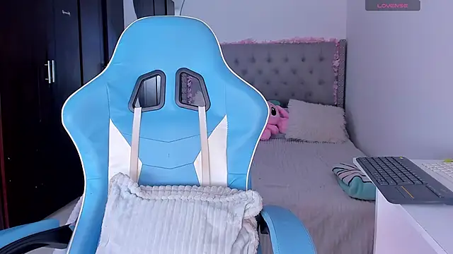 Snapshot of Violet_Rost chatting on November 5, 2:09 pm Violet Rost online show from November 5, 2:09 pm