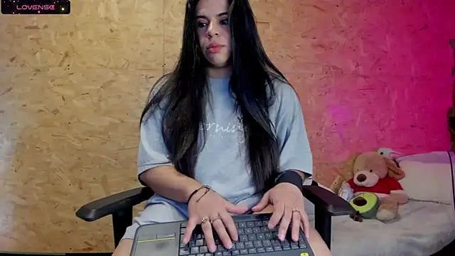 Biancastrongg online show from March 22, 2:27 am