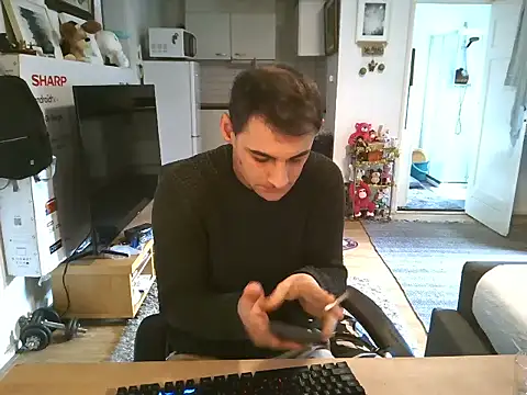 Snapshot of mihaimichael chatting on October 24, 9:19 am mihaimichael online show from October 24, 9:19 am