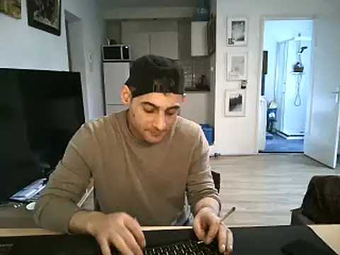 mihaimichael online show from May 10, 6:10 pm