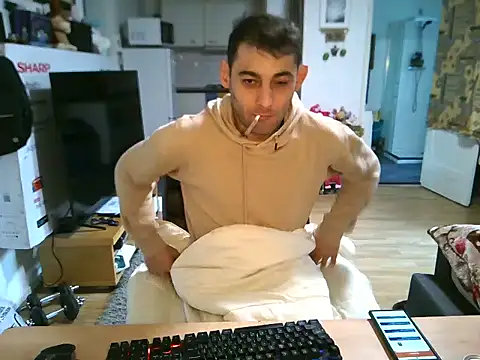 Snapshot of mihaimichael chatting on November 18, 2:31 pm mihaimichael online show from November 18, 2:31 pm