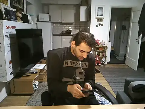 Snapshot of mihaimichael chatting on November 1, 11:09 pm mihaimichael online show from November 1, 11:09 pm