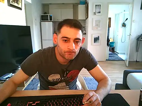 mihaimichael online show from May 1, 3:50 pm