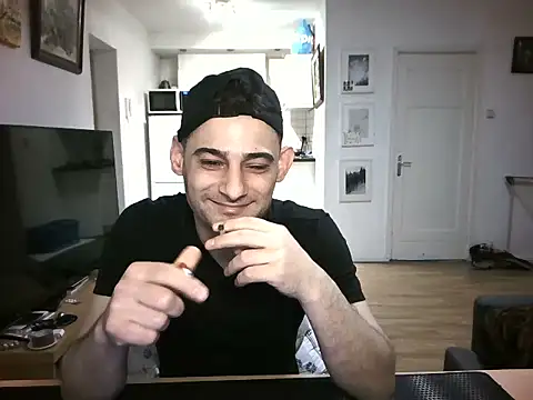 mihaimichael online show from May 4, 8:33 pm