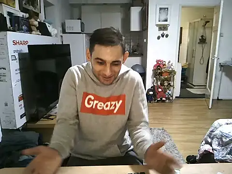 Snapshot of mihaimichael chatting on November 12, 12:15 am mihaimichael online show from November 12, 12:15 am