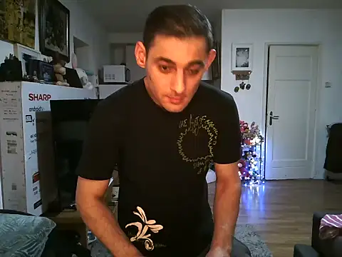 Snapshot of mihaimichael chatting on November 10, 1:54 am mihaimichael online show from November 10, 1:54 am