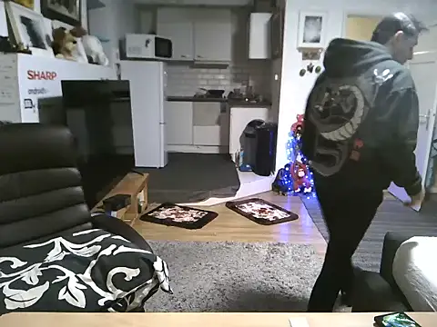 Snapshot of mihaimichael chatting on October 24, 9:36 pm mihaimichael online show from October 24, 9:36 pm