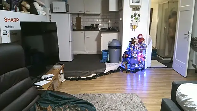 mihaimichael online show from December 15, 1:11 am