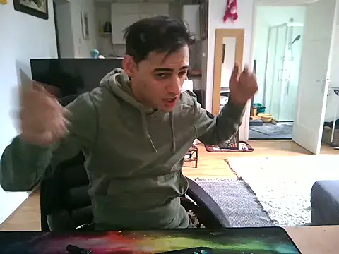 Snapshot of mihaimichael chatting on March 13, 12:56 pm mihaimichael online show from March 13, 12:56 pm
