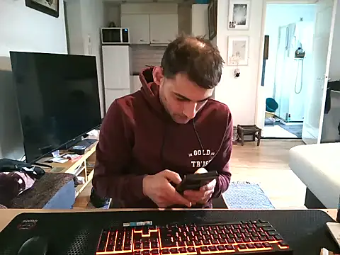 mihaimichael online show from March 31, 1:57 pm